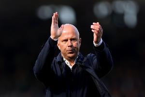 TA：利物浦推迟了原定的季前训练计划，球队预计明日重新集结